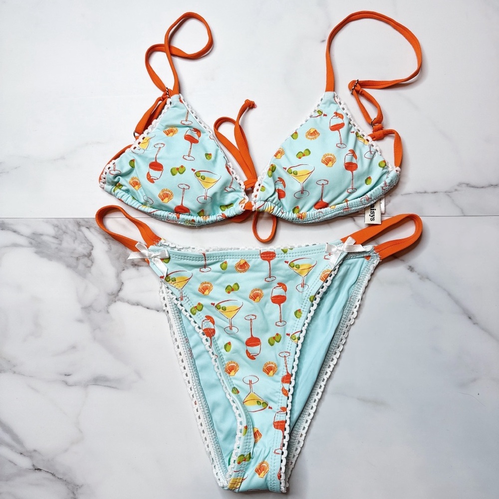 NWT Dippin Daisys Bikini Set